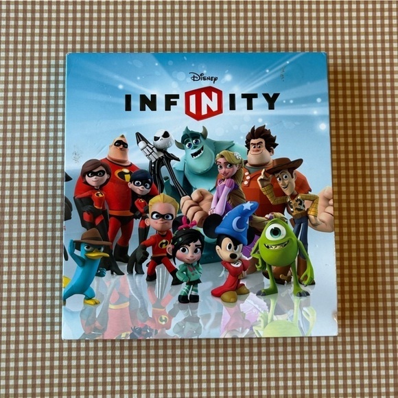 DISNEY INFINITY Power Disc Album With all 20 Wave Discs. Stitch-Nemo-Anna-Merida - Picture 13 of 16